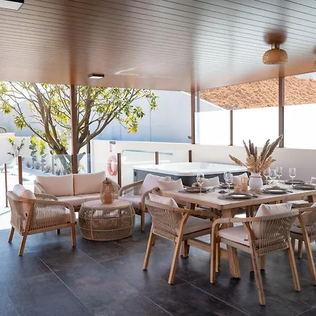 Magnolia Luxury Βίλα