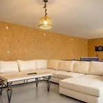 Magnolia Luxury